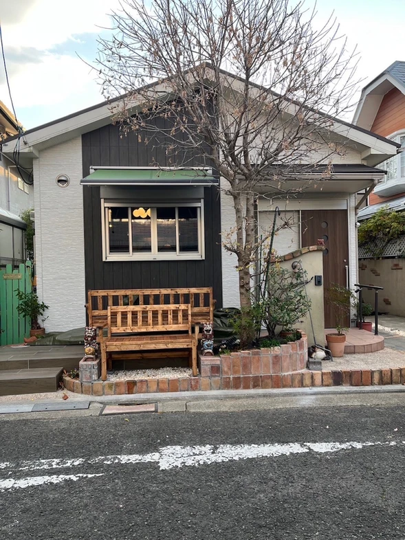 大阪府堺市 たこ焼きくるる様 開業のため店舗新装工事と改装工事後の外観